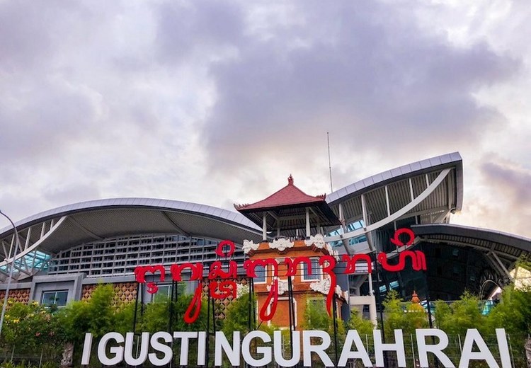 Cổng sân bay quốc tế Ngurah Rai Bali đón khách quốc tế